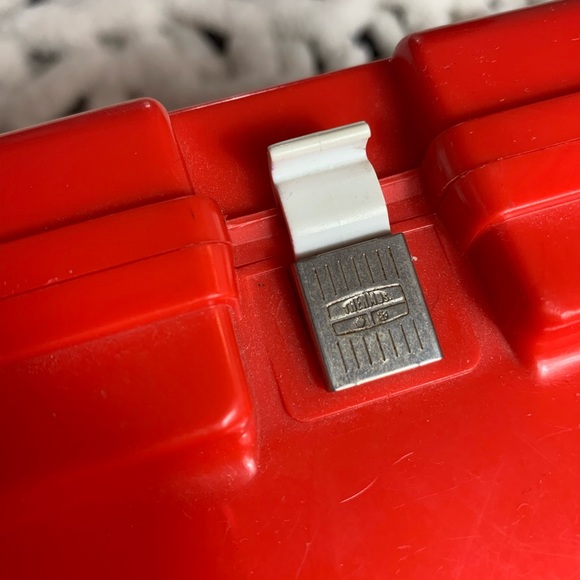 Peanuts by Schulz Red Thermos Plastic Lunch Box - Picture 14 of 16